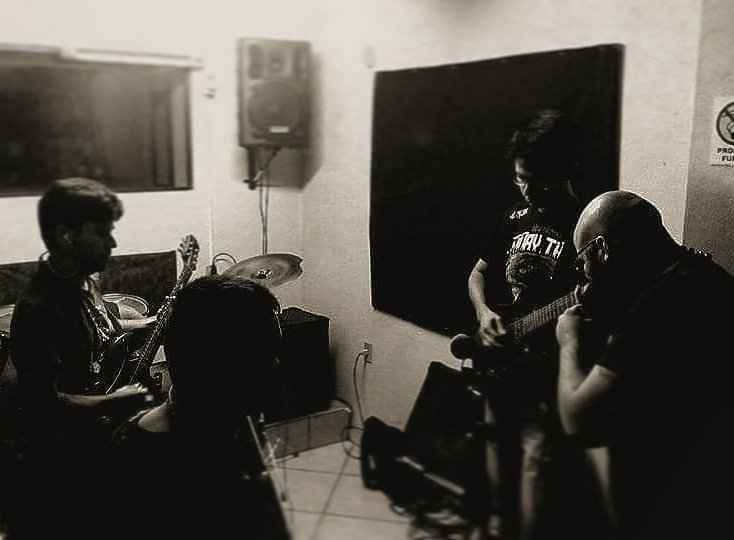 BloodCorrosion's tweet photo. #bloodcorrosion on #garagestudio https://t.co/U90dd26Cc1