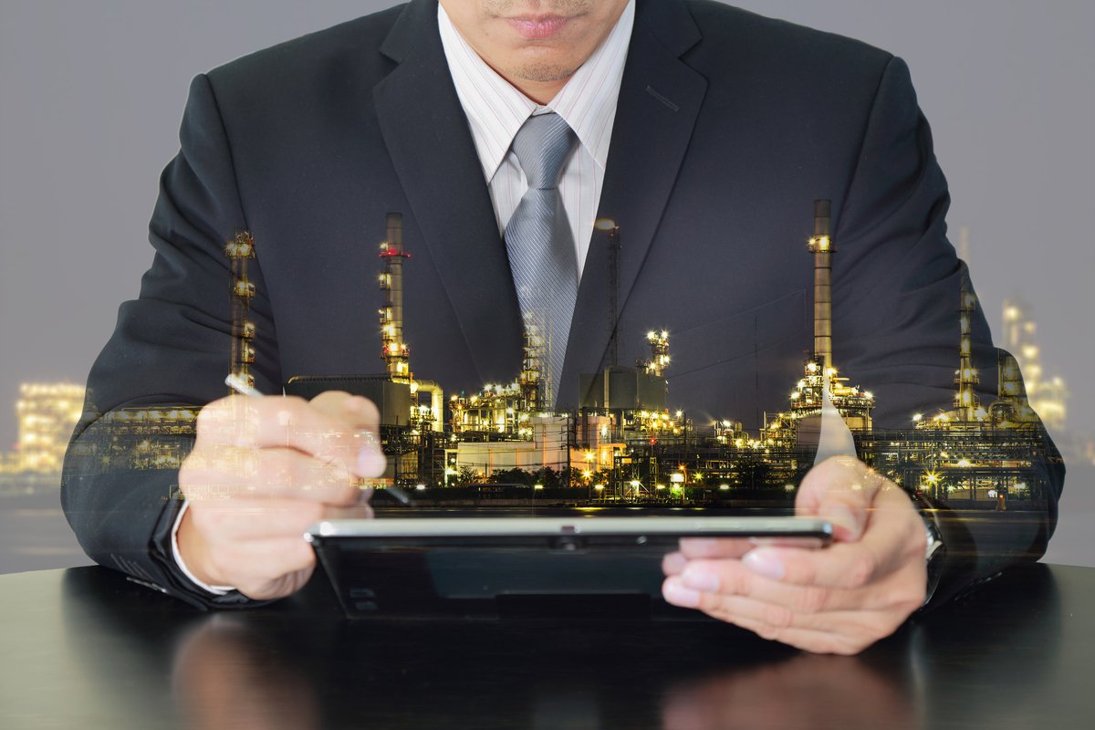 FTO_Capital's tweet photo. #Oil draws closer to 2014 high as the market awaits U.S. decision regarding the Nuclear Agreement with Iran https://t.co/fKt7LLgOiy
#onlinetrading #mt4 #investor #crude #barrel https://t.co/57pG0b3vZw