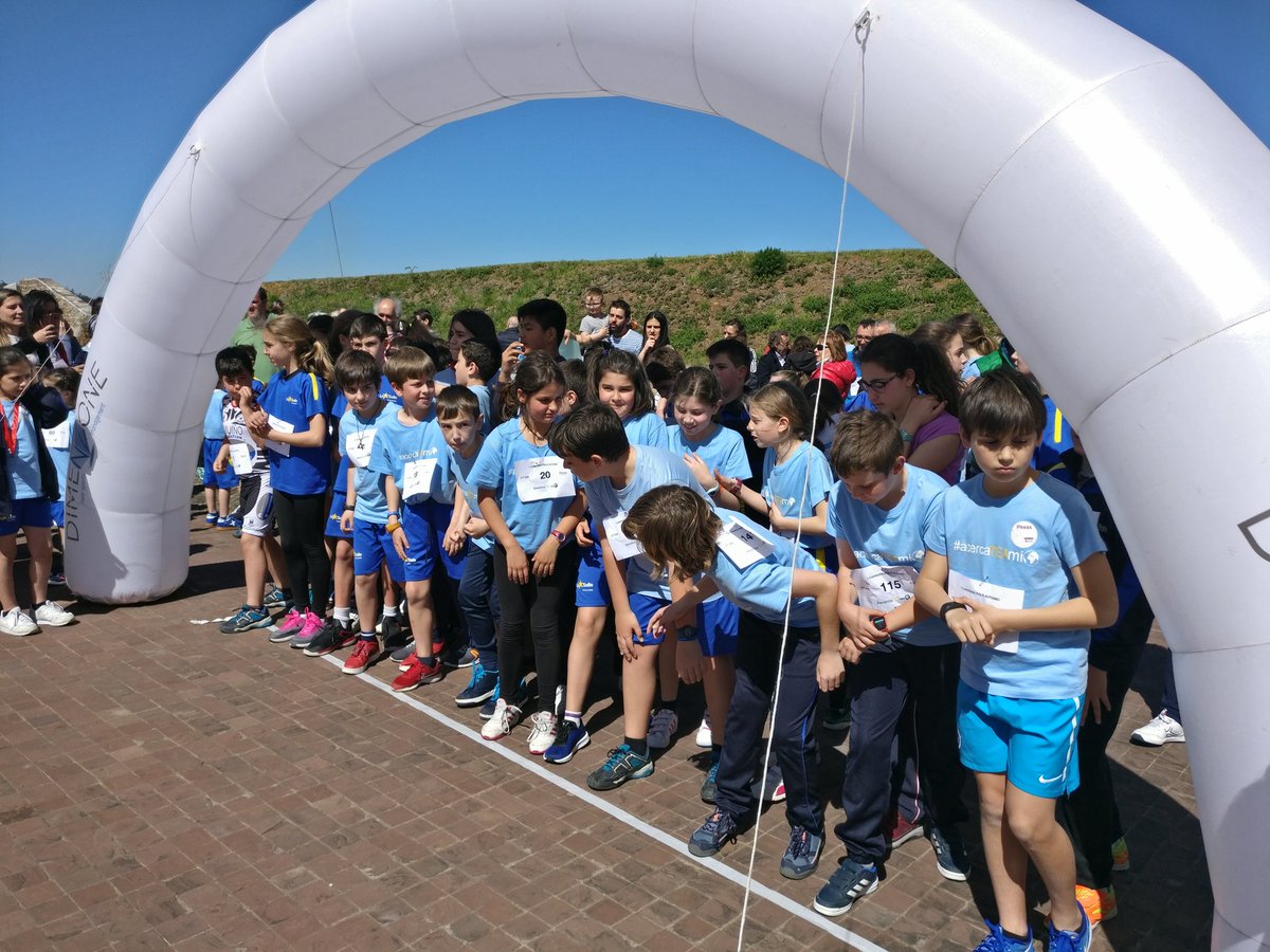 acercaTEAmimund's tweet photo. Retomamos las clases con la satisfacción del viernes en la carrera de #acercaTEAmi🌍 pero recordando que aún queda mucho por hacer para visibilizar el #Autismo https://t.co/omd5I7eH5s