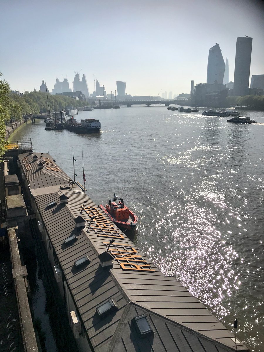 Home time after volunteering <a href="/TowerRNLI/">Tower RNLI</a>. We responded to 3 incidents where people ended up in the Thames. 1 escaping Police, 1 had mental health issues &amp; another thought it would be “a laugh”
The great thing with what we do is that nobody is judged - it’s all about safety of life