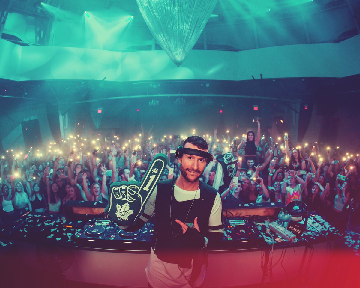 QUICK stop in CANADA 🇨🇦👆🏻Collecting more airmiles 😅