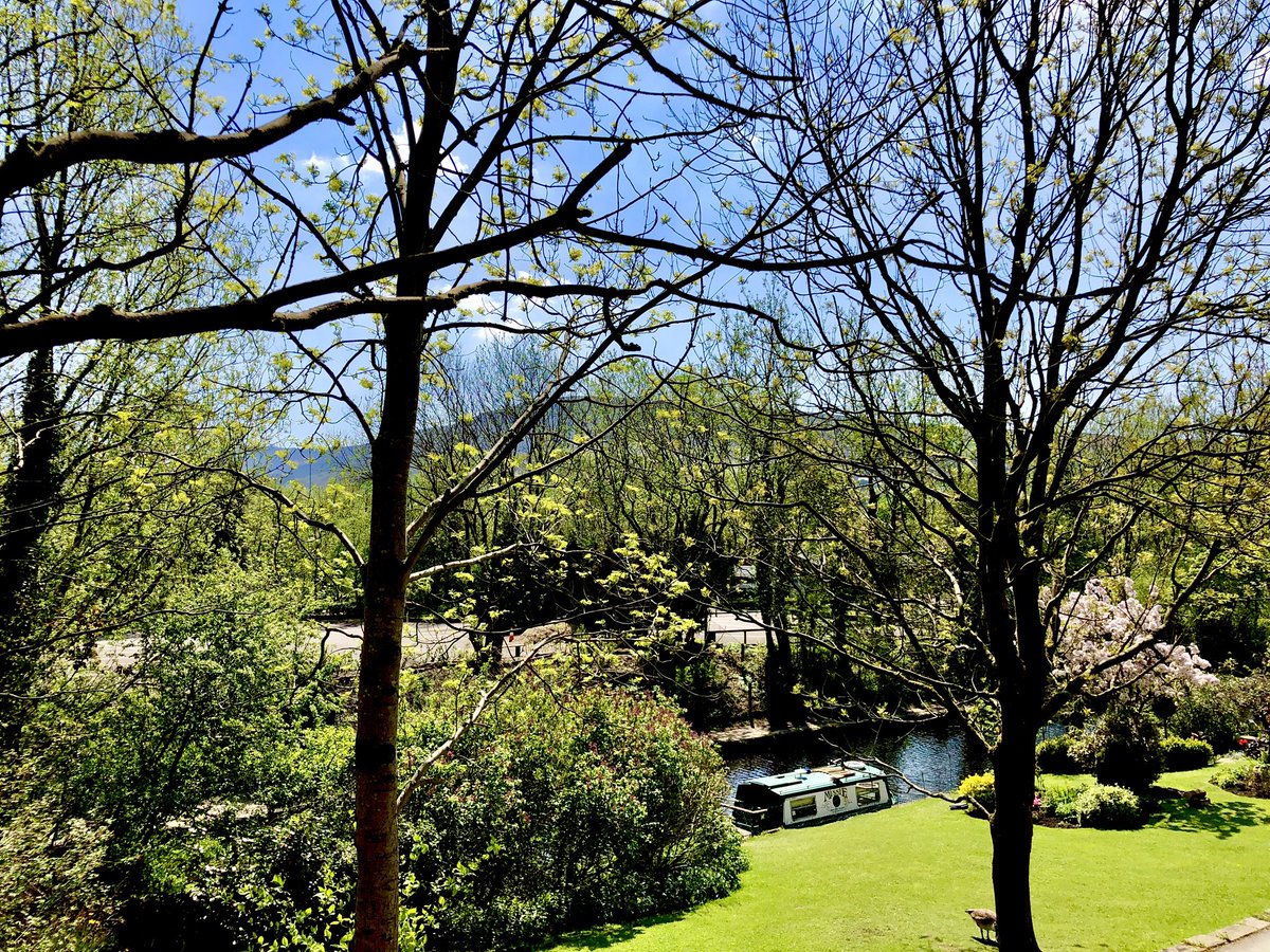 Bank Holiday weekend vistas of Saddleworth and Greenfields #BankHolidayWeekend #saddleworth #peakdistrict #photographer #walking #sun