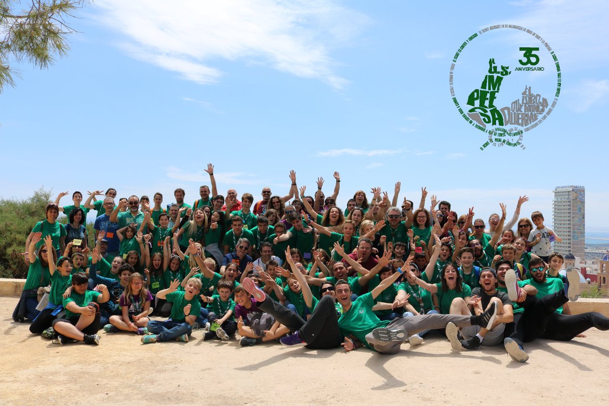 scoutsimpeesa's tweet photo. Este sábado disfrutamos todos juntos en familia de un magnífico juego de ciudad organizado por nuestro clan del viejo lobo con motivo del 35 aniversario #impeesarules #35aniversario #juegodeciudad https://t.co/Crbw7rVbIb