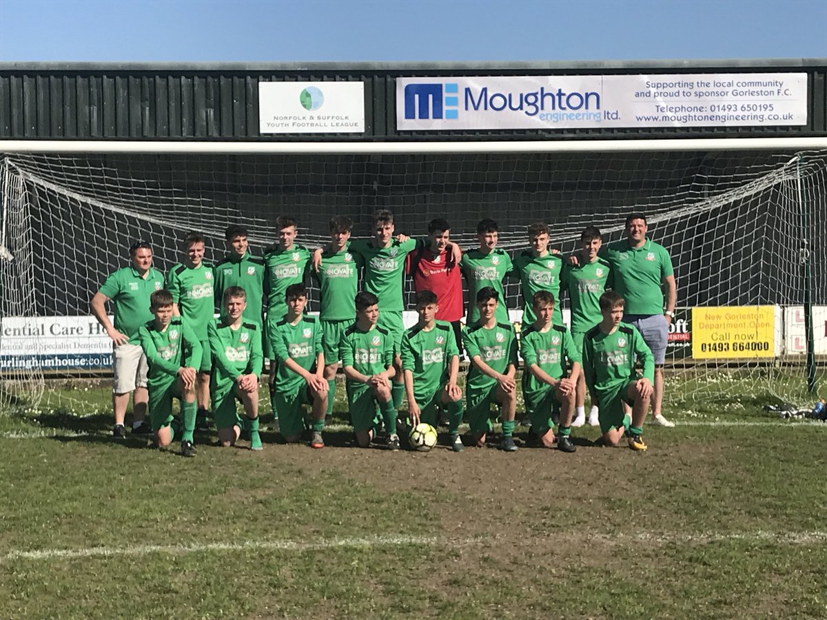 Title winners again undefeated in 2 years #theinvincibles Gorleston FC U16s 💚🏆