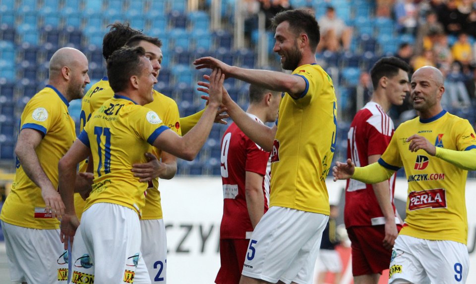 Kolejny dobry weekend w wykonaniu żółto-biało-niebieskich za nami! 💪💪💪

⚽ III liga: Motor Lublin - Soła Oświęcim 3:0
⚽ CLJ U-19: Stomil Olsztyn - Motor Lublin 0:2
⚽ CLJ U-17: Juventa Starachowice - Motor Lublin 0:0
⚽ CLJ U-15: Motor Lublin - Karpaty Krosno 5:2

DUMA! ❤️