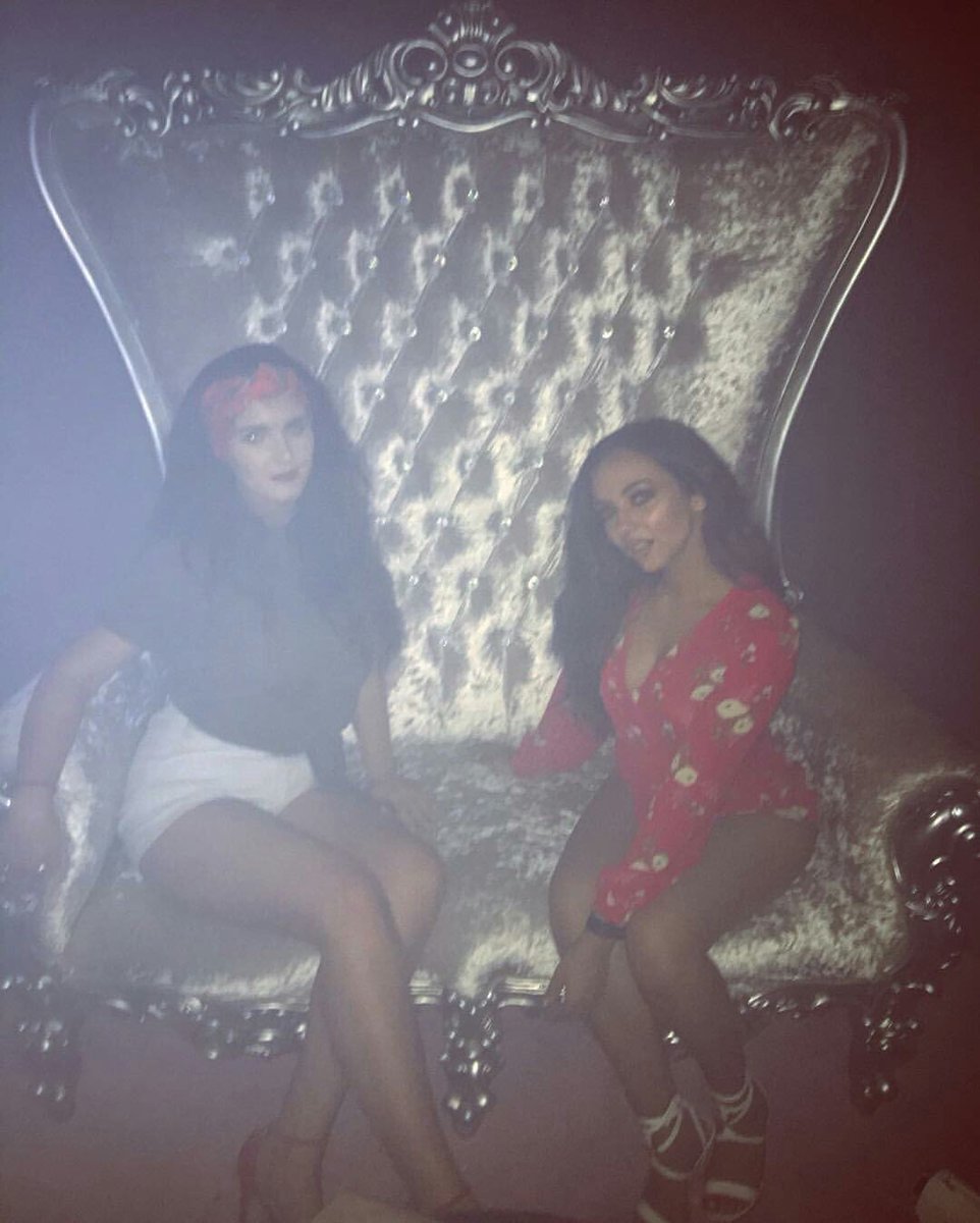Updating_Mixers's tweet photo. 👀 More pictures of Jade at the House of Diamonds 💘 https://t.co/4ZoyetdcDa