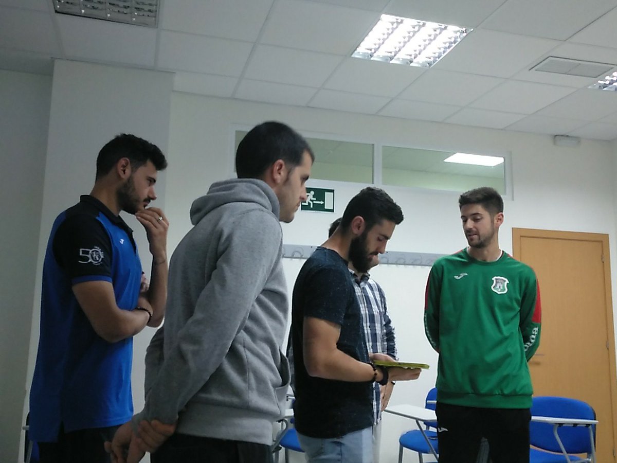 naxudo's tweet photo. @ChikiCoronil análisis de @MarkelSusaeta14 @XurlisLeal @JorgeMRMD @Delagui33 https://t.co/jKmt8n3UCY