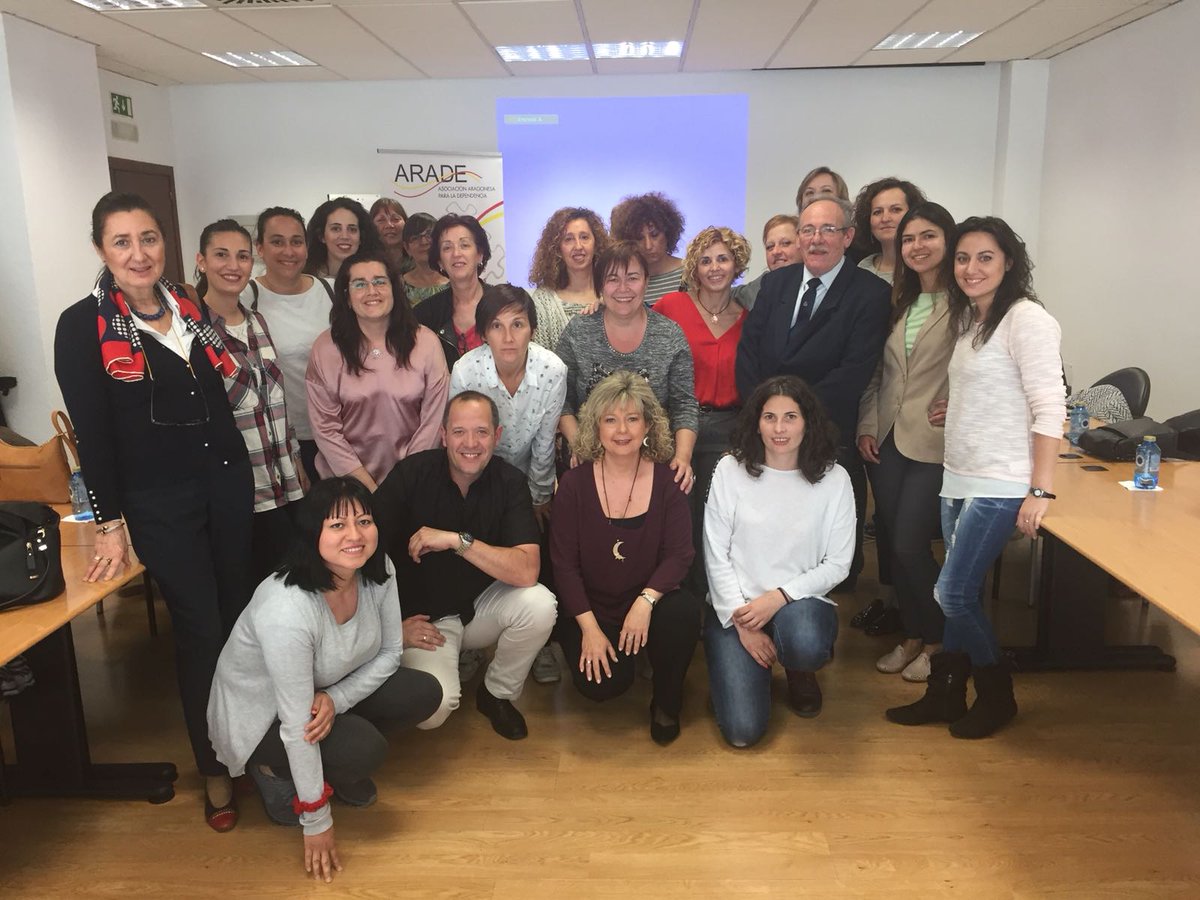 AradeGerencia's tweet photo. Seguimos en plena formación de la mano de #Dependo con el curso "Alteraciones psíquicas en personas mayores". Exploración en psicogeriatría, Alzheimer, estados de ansiedad/depresión,... muchos temas que nos afectan en nuestro trabajo diario!
https://t.co/OLFGNxpUE2 https://t.co/UPGfTvbJx6