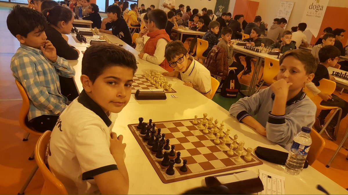 iscen_gokhan's tweet photo. Doğa Koleji Sponsorluğunda Okulumuzda Gerçekleştirilen Sancaktepe İlçe Okul Sporları Şenlikleri Satranç Turnuvasına Katılan Tüm Sporcularımıza Başarılar Dileriz. 👏🏆🏆🏅 https://t.co/j9ZDs4CwF2