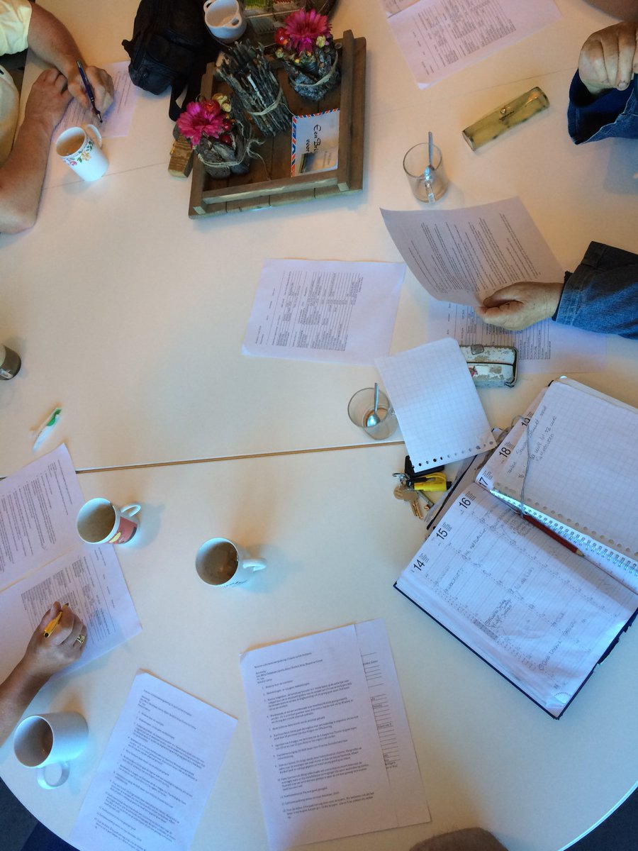AmberLand9's tweet photo. Activiteiten vergadering met 12 deelnemers en zelfs rayon Vaassen is erbij #shloost @sHeerenLoo cliënten organiseren zelf de activiteiten https://t.co/NVDsGiGpP6