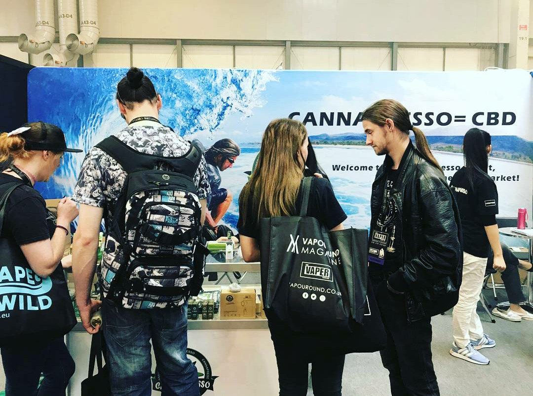 CannapressoCbd's tweet photo. CANNAPRESSO is in The Vaper Expo UK.😍😚
#CBD #cbdoil #cbdwater #cbdlife #cbdoils #cbdspray #cbdoillvape #cbdoilforsale #cbdoilpen #cbdvape #cbdvaper #cbdvapepen #cbdvapeoil #cbdvapor #cbdvapehemp #cbdvapes #cbdvapejuice #cbdhempjuice #cbdhempoil #hemp #hempvapeoil #hempcbdvape https://t.co/uhM4Tb7YKN