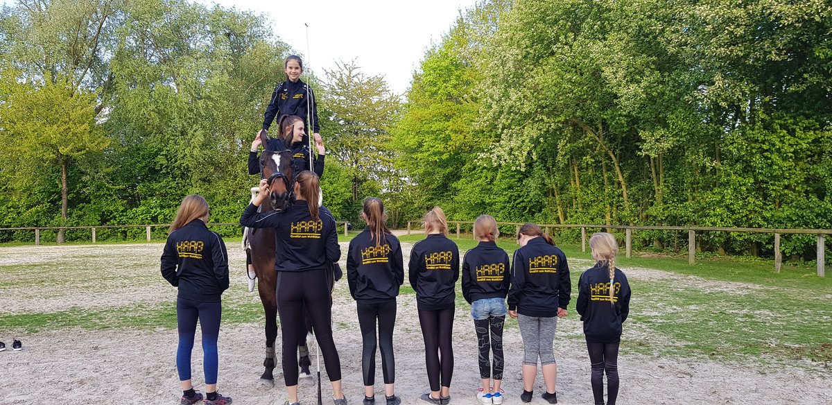haass_k's tweet photo. Wir wünschen der Voltigiertruppe des Reitvereins Hochneukirch-Jüchen für die kommende Tuniersaison viel Erfolg!!!

#Sport #Reiten #Pferde #Voltigieren #Verein #sportverein #Gesund #Bewegung #Sponsoring #Handwerk #haaßhaustechnik #Mönchengladbach #Hochneukirch #Jüchen https://t.co/aNm2iHcrKt