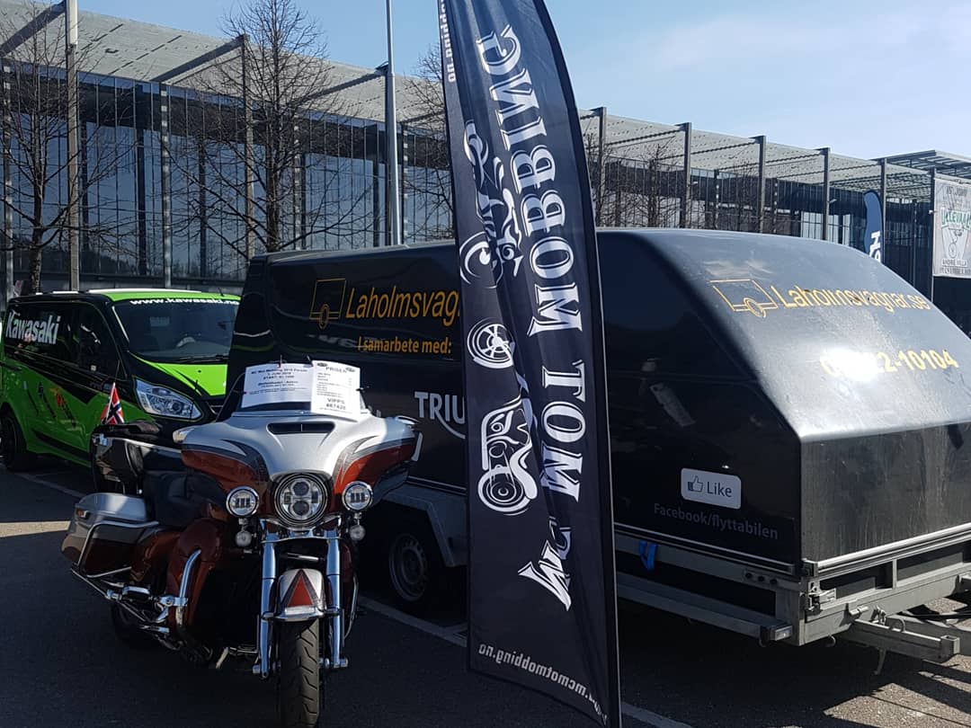 mcmotmobbing's tweet photo. Vi var tilstede på #vårmønstringen tusen takk til #Norgesvaremesse og #mcmessen Husk paraden vår 3 Juni! Effekter kan kjøpes på salg@mcmotmobbing.no https://t.co/D4ybRjYHrI