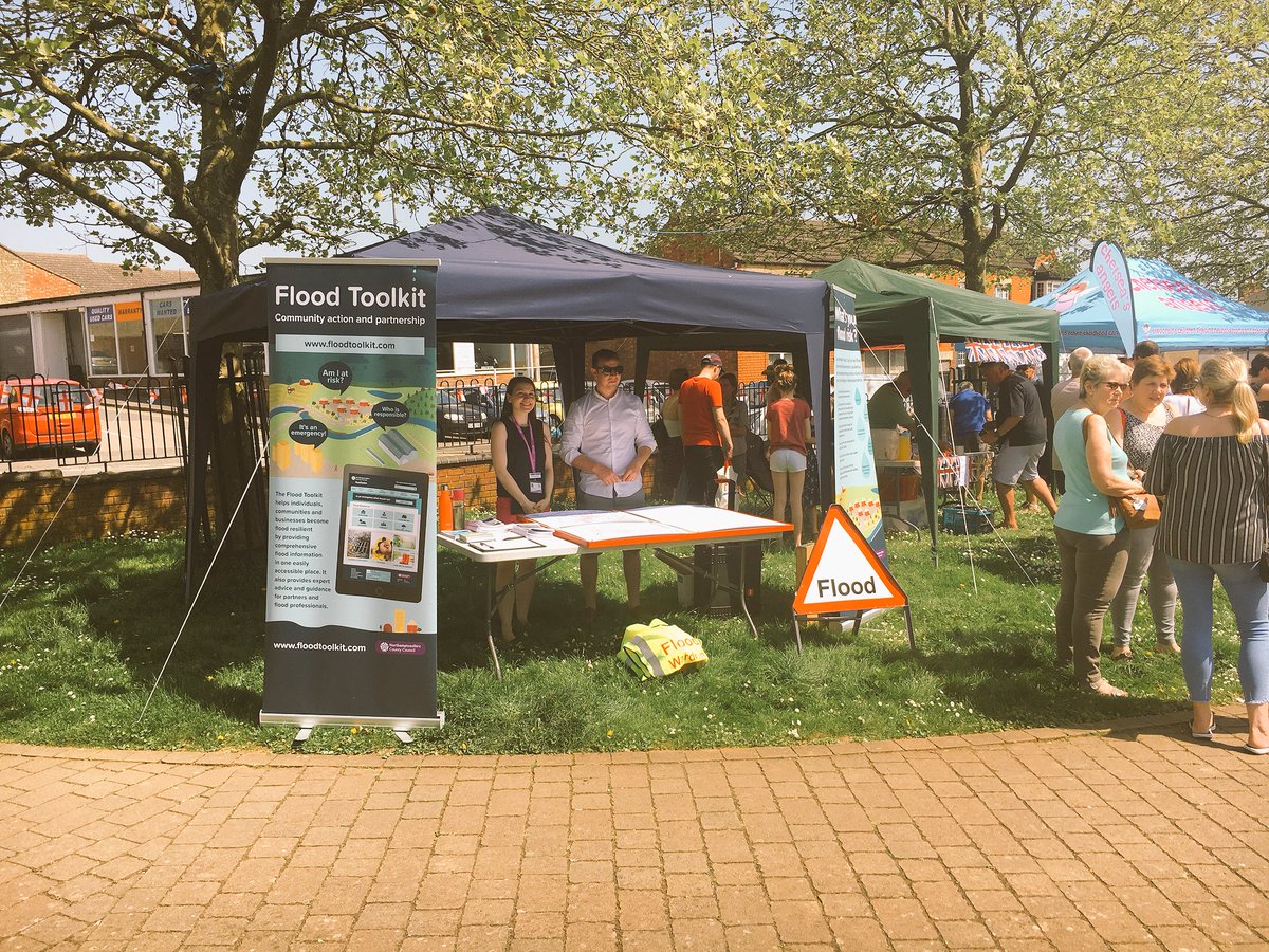 WNCEPTeam's tweet photo. #PathfinderII team are today at #Irthlingborough May Day event on Parsons Green. Talking to local residents about their Flood risk, resilience and preparedness. Come along to find out more. Beautiful day for it. #FloodAware https://t.co/1RveX3XRyk