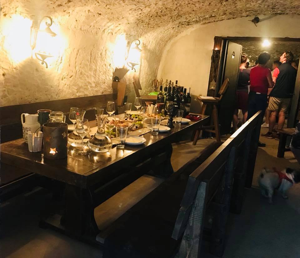 wine_mackas's tweet photo. degustacia vin v carovnom prostedi prirody #relax #oddych #vino #mackas https://t.co/ExFMRTdz7g