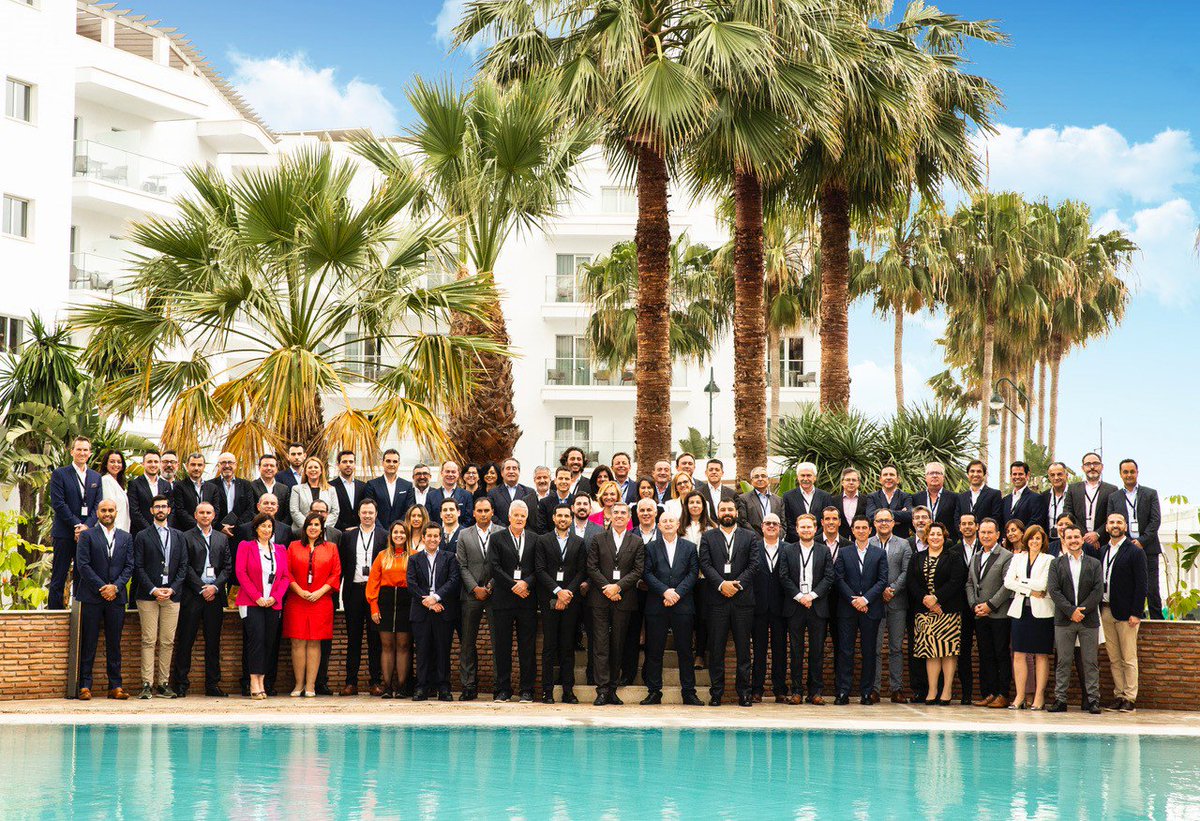 carlosfdmartins's tweet photo. Equipazo REGIONAL MEDITERRANEO - Melia Hotels International https://t.co/L0jyXgEFCv