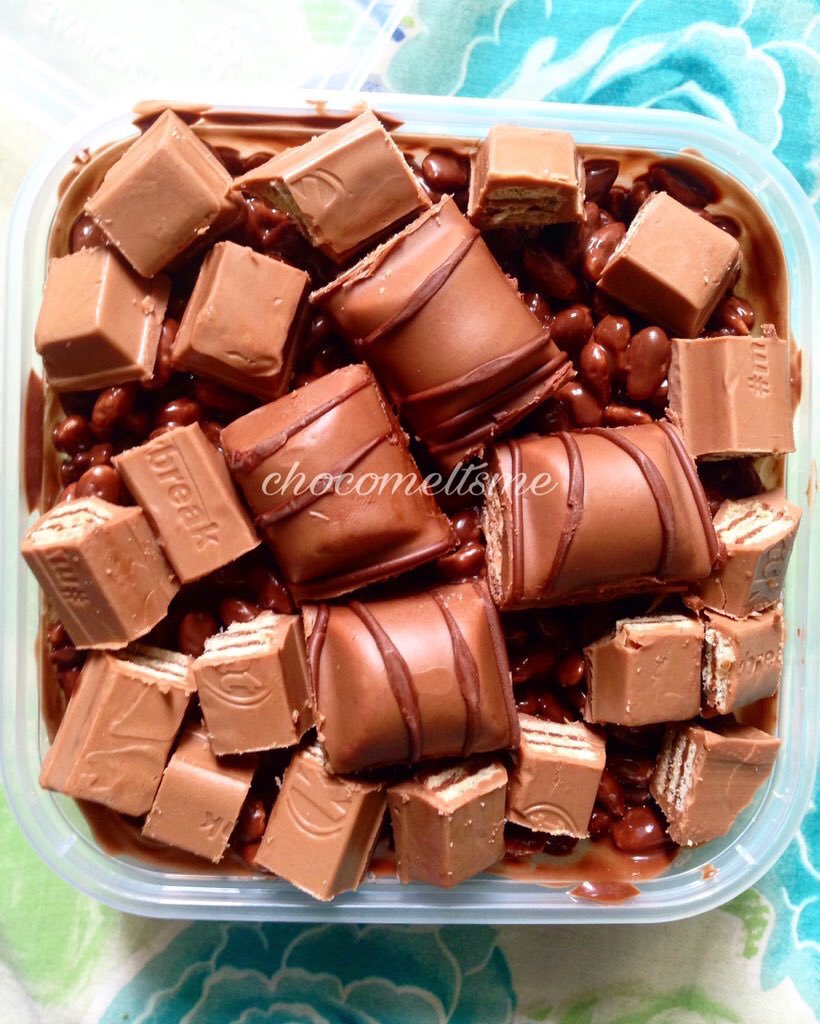 Chocomeltsme's tweet photo. Ada tak yang craving nk makan choco rice?

Yang penting korang tak kena rendamkan dalam air panas tau boleh terus makan chocolate melimpahhhh dijamin😍🤤

Boleh pilih topping ape yg korang nak and also boleh jdikan gifts utk Birthday,Doorgift kawin etc ❤️ https://t.co/NQAxQBJ2Do