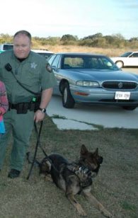 magiesplace's tweet photo. rt @KellieCowan 
.@HighCoSheriff asking for prayers for Deputy William Gentry. He was shot last night while responding to a neighbor dispute in Lake Placid. He remains in critical condition https://t.co/VADMQAv9lf https://t.co/37hcSOeRDF