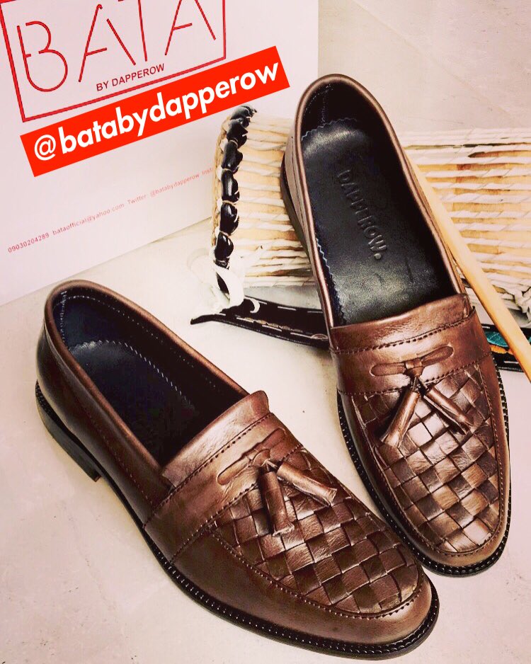 BÀTÀ by DAPPEROW SHOES (TASSEL LOAFERS)
ORDER NOW.. ☎+2349030204289
#batabydapperow #style #dapperow #walkinstyle #shoe #footwear #fashion #class #casual #trad #original #realleather #authentic #Lagostotheworld #worldwide #menshoes #customeshoes #handcrafted #madeinNigeria