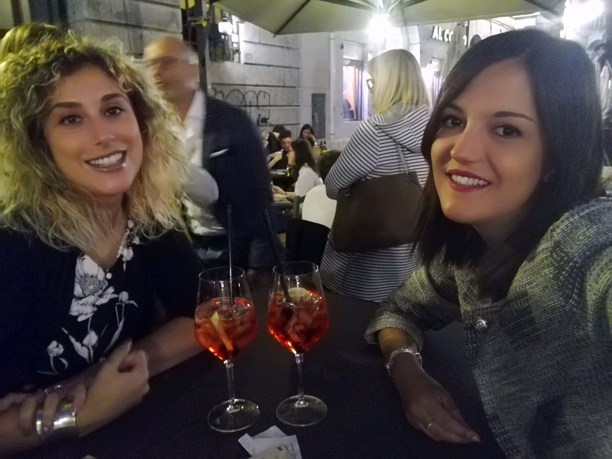 Le amiche si meritano. E bisogna meritarle sempre, senza interruzione, correndo ogni giorno il rischio di contraddirle e di perderle» (George Bernanos).