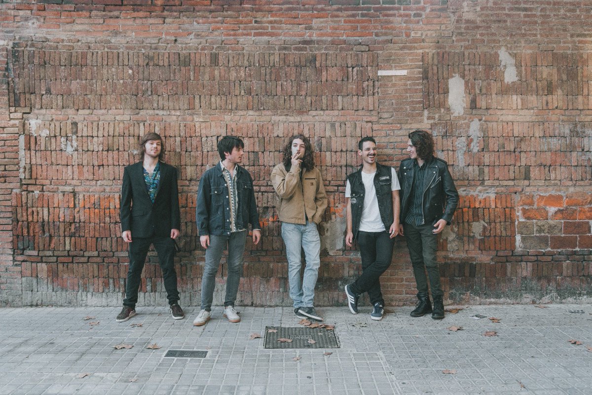 big_thing_music's tweet photo. ¡Buenos días! Arrancamos la semana con la reseña que dedican al disco debut de @LostGecko en @musicazul. Yeah!
https://t.co/8A2cLZNY1T https://t.co/HP2bo3G7fc
