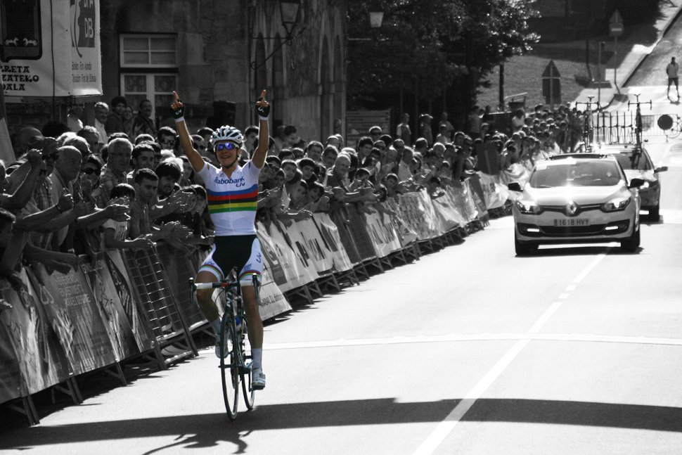 [⚠️ OHARRA] <a href="/EmakumeenBira/">WWT Emakumeen Bira</a> -ko Aretxabaletako etapa Oñatitik igaroko da Maiatzaren 21ean eta antolatzaileek boluntarioak behar dituzte herriko bidegurutzeak betetzeko. Asko jota, ordubeteko lana izango da (15:30-16:30). Izena Zubikoa kiroldegian eman beharko da. #okmberriak