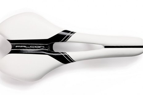 bladecarbon's tweet image. 'Merchandise Monday' - The countdown to the 7 best upgrades for your bike.  #5 Saddle
Riding a road bike shouldn’t be uncomfortable, yet many people continue to stick with their current saddle, despite consistent discomfort. #CYCLESTYLE #CYCLEGEAR #KITPORN #CYCLECAPS