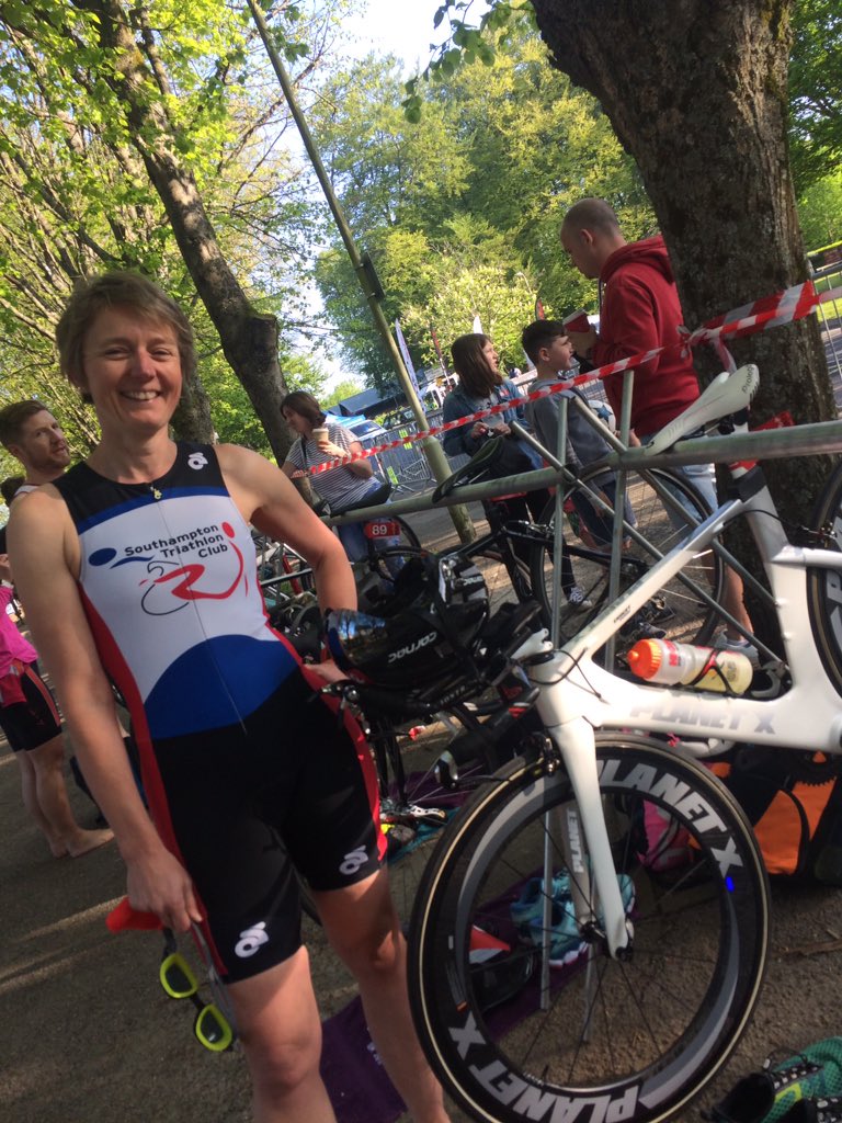 First triathlon of the year <a href="/TryTriUK/">Try Tri - Triathlons</a> with <a href="/AstallLaVista/">Jenny Astall</a> <a href="/soton_triclub/">Southampton Tri Club</a> ... HOT HOT HOT.. now for some #volunteering for the Kids Tri race!