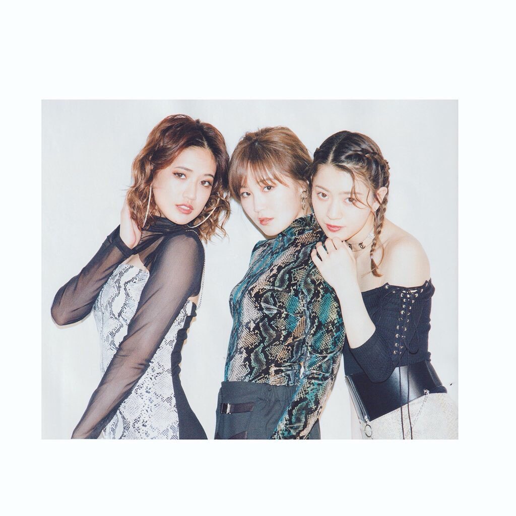 WASIOREINA0509's tweet photo. E-girls vocalの3人 https://t.co/02cUPG6TMt