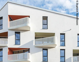 KreitewolfS's tweet photo. Wie bezahlbarer #Wohnbau funktioniert, zeigt unsere Titelstory "Die Preisfrage"
#wohnbau #wohnungsbau #wohnen @BezahlbarWohnen @GdWWohnen @GutesWohnen @sozialerwohnbau                 
https://t.co/ZV03pmDeh5 https://t.co/PkzlX0y0Gd