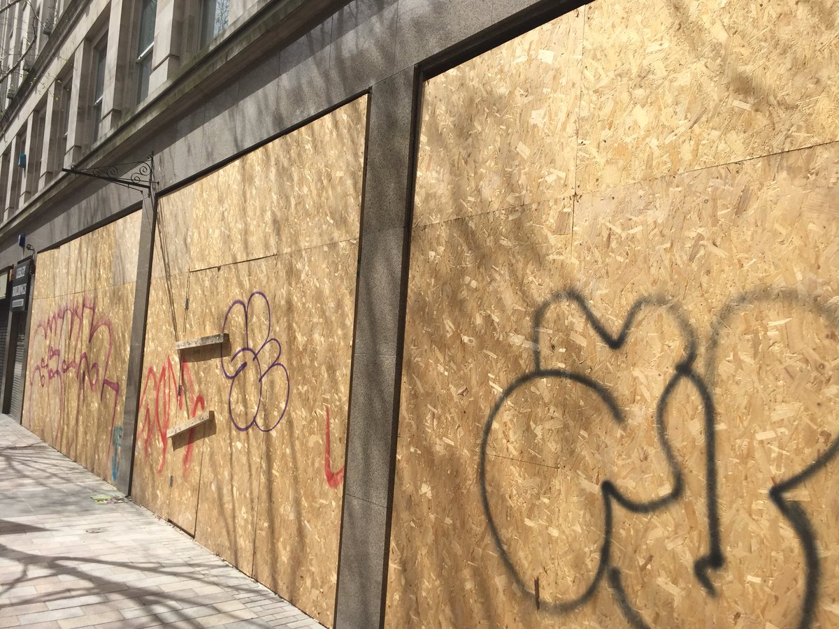 What’s going on behind the hoardings?? <a href="/BobandBerts/">Bob & Berts</a> #Belfast #FountainSt #NewShop