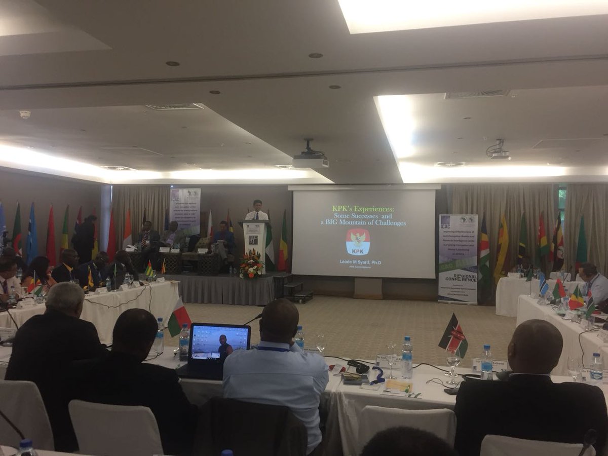 KPK_RI's tweet photo. Pimpinan KPK @LaodeMSyarif hadir sbg narasumber dlm Regional Conference on Effectiveness of Anti-Corruption Agencies and Financial Intelligence Units in Fighting Corruption and Money Laundering in Africa” di Republik Mauritius (7/5) https://t.co/pPHFaQV6YC