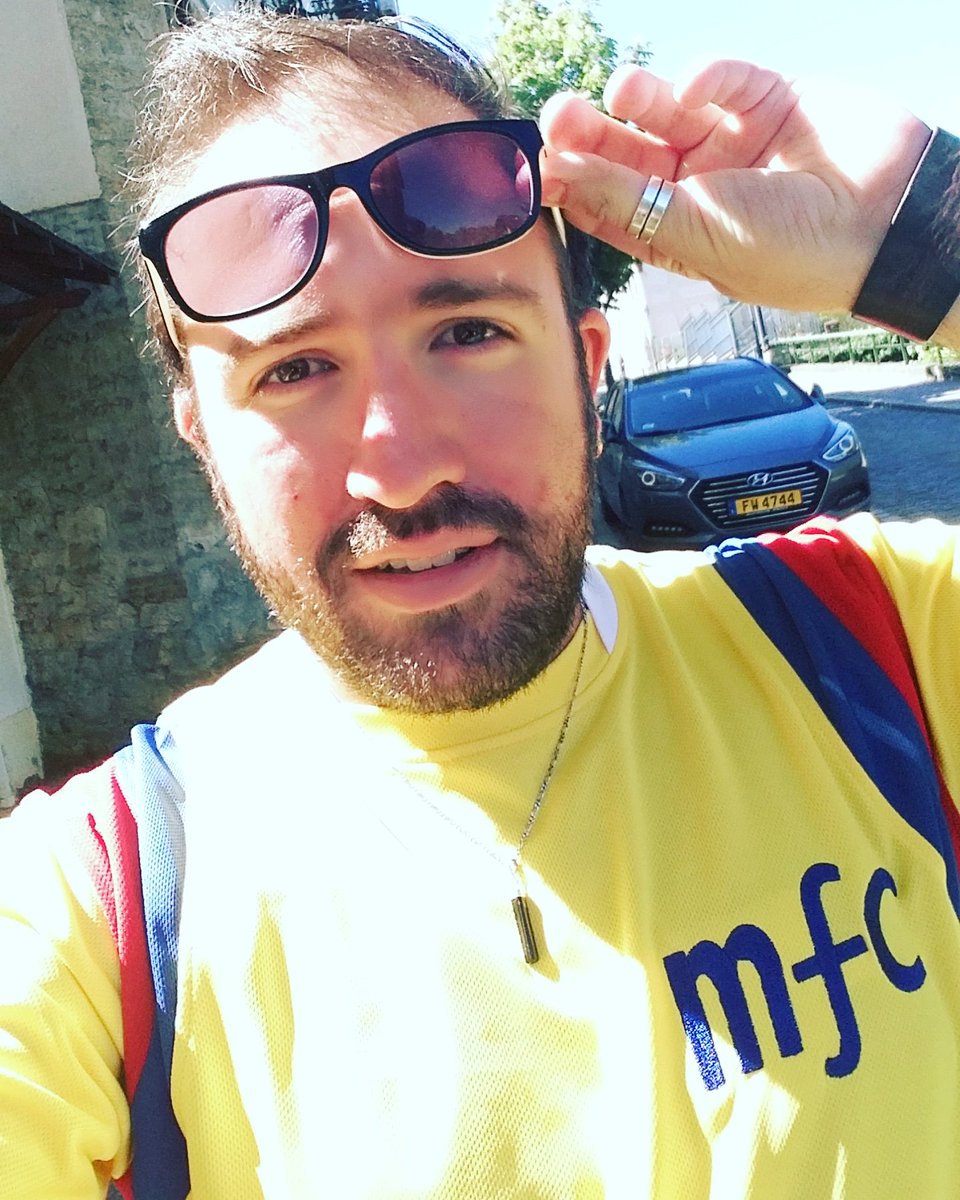 fedebolo86's tweet photo. So Julian Ross today ;) Sguardi da ultimo desiderio. #sunny #julianross #14 #Luxembourg #mamboFC :) https://t.co/euAxk4yUau