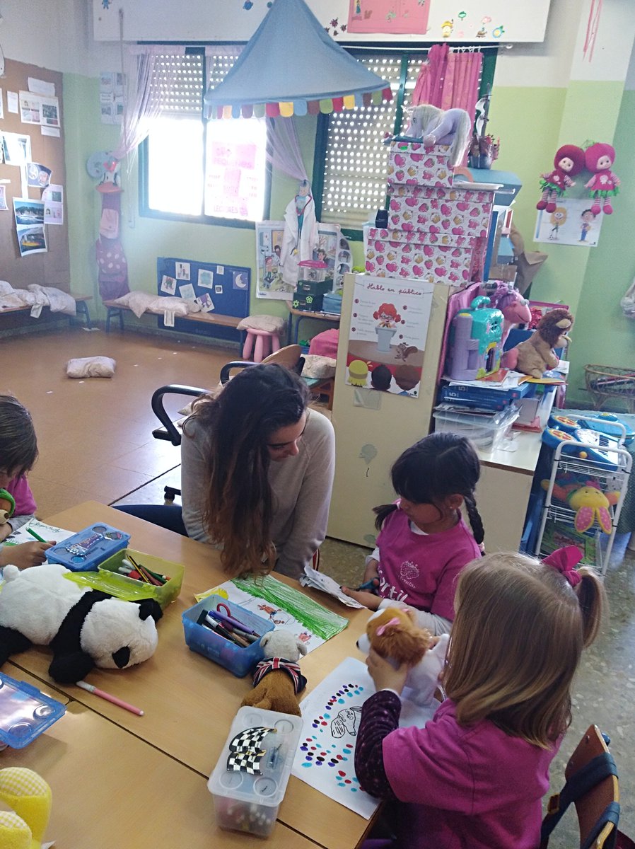 RibamarESOFP's tweet image. Las alumnas de #EducaciónInfantil de @RibamarESOFP visitan el @Malonsoalcala  ¡Una gran experiencia!  #FP #educacionglobalizada #interaccionsocial #mujeresemprendedoras