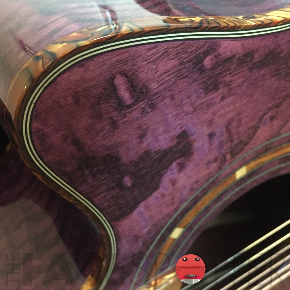 TheFaceSpotter's tweet photo. 𝗣𝗶𝗰𝗸 a smile! 😀🎸
https://t.co/ADtVRpI4vL
#pareidolia #guitar #acreativedc https://t.co/Vt4rlG4ICh