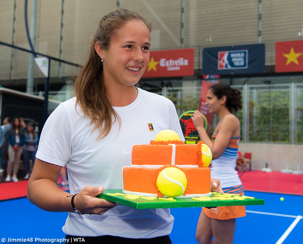 DARIA KASATKINA - Página 23 DclsarbWsAEWBi-