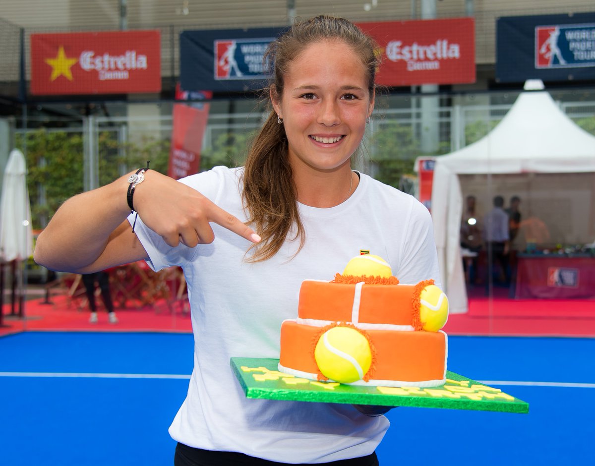 DARIA KASATKINA - Página 23 Dclshk0WsAEwW2Y