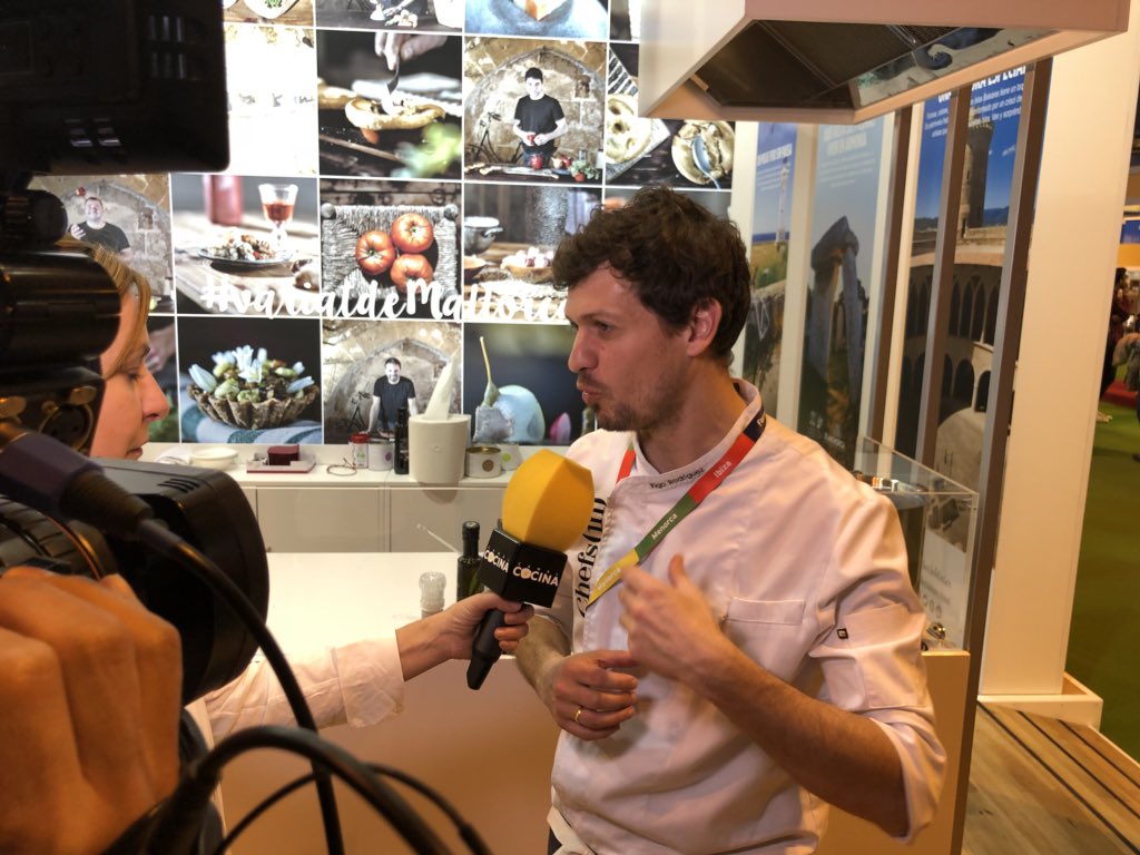 Totalmente cierto <a href="/canalcocina/">Canal Cocina</a> : ‘la cocina nos une’ <a href="/sukalarte/">Iñigo Rodriguez</a> @SalondeGourmets <a href="/ATBIllesBalears/">AETIB - Illes Balears</a> <a href="/TurismeBalears/">Turismo Illes Balears</a>
