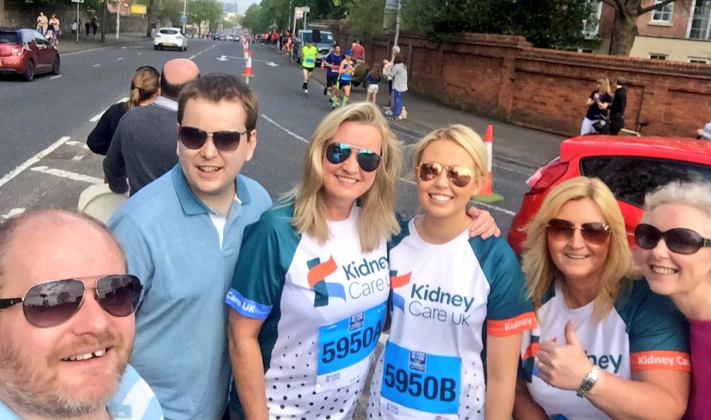 JoAnne_Dobson's tweet photo. #KeepingItRenal in Belfast for @kidneycareuk - our #KCBelfastMarathonMadness groups are out across the city promoting #OrganDonation &amp; running in support of kidney patients #GiveUsAWave 👋 https://t.co/4lYbeOIGF1