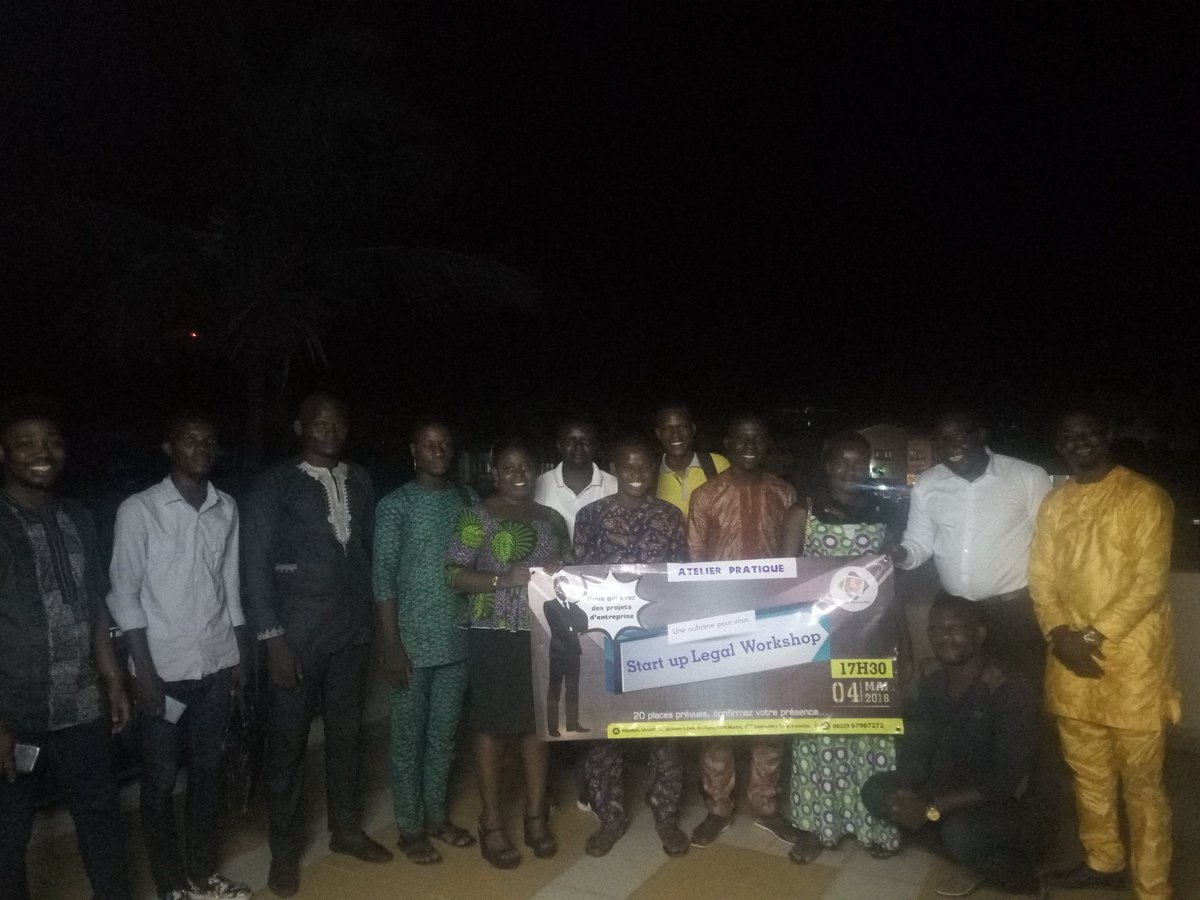 360Conseils's tweet image. Le vendredi 4 mai, c'était le Startup Legal Workshop!
Outre le droit, nous avons découvert #Cocofresh et les #épongesLoofah!
En bonus, les participants ont bénéficié de quelques mots avisés des DGs de Kluiklui d'Agonlin by Dayélian et de #ASPHARM!