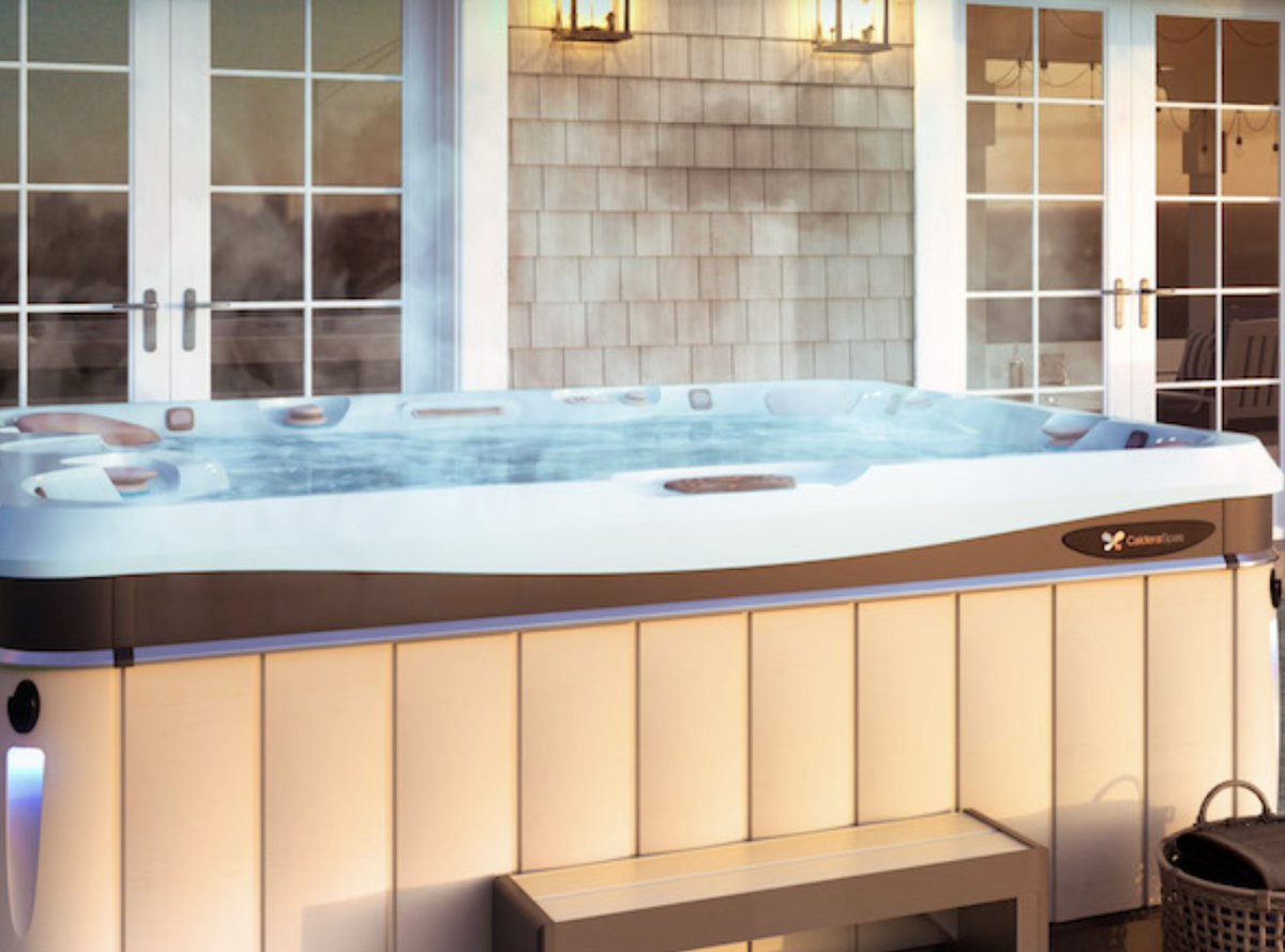 Hottubsupply's tweet photo. Check out the pros ands cons of used vs new hot tubs by Caldera Spas "New vs. Used Hot Tubs: Pros and Cons" https://t.co/0C8YCd1K9P
#hottub #calderaspas #prosandcons #usedvsnew https://t.co/t4SrwNmiep