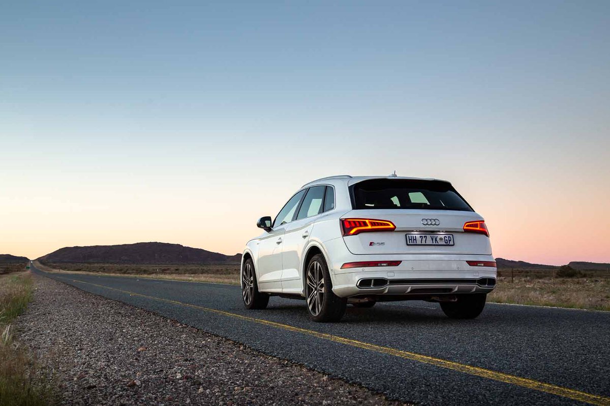 WLutjeharms's tweet photo. Some pics of our 1 600 km return trip to Upington in @Ryan_Bubear's long-term Audi SQ5, taken by @Petridish_Mooks > https://t.co/22WmOyYbVI