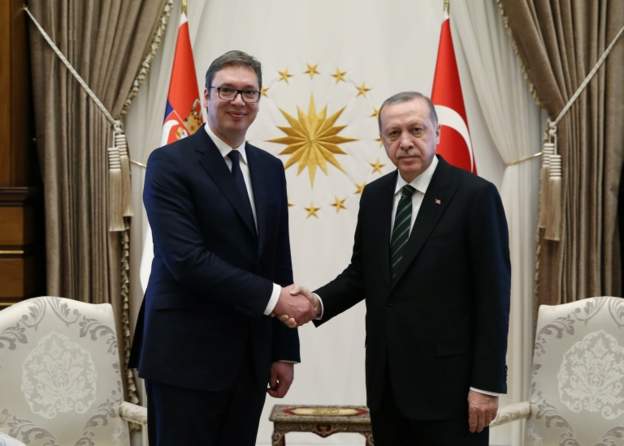 bbcturkce's tweet photo. Erdoğan: İnce'yle televizyon tartışmasına çıkmam, kendisini partimde kabul ederim https://t.co/0XYralCf7u https://t.co/dRgMiKhuAM