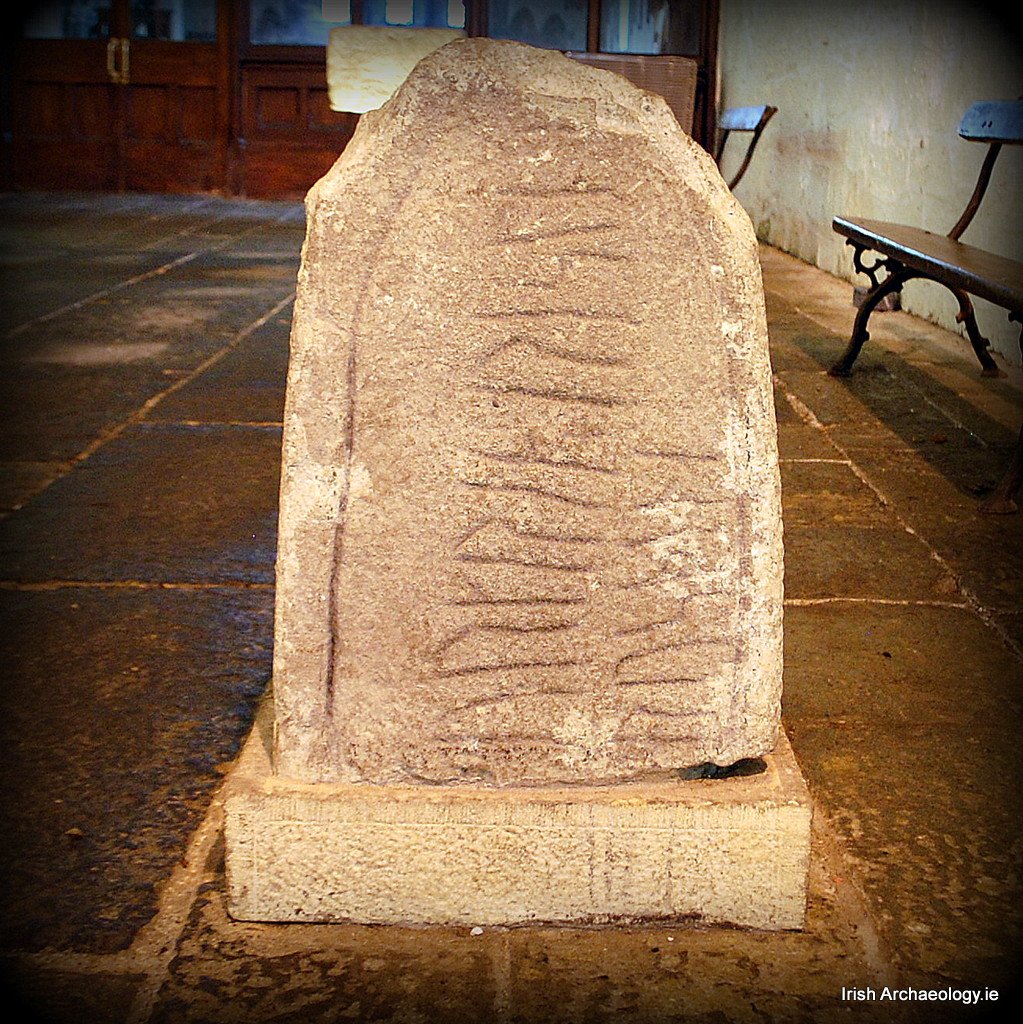 irarchaeology's tweet photo. This 11th century cross fragment from Killaloe, Co. Clare is pretty unique as is contains two inscriptions, one written in Norse Runes and the other in Irish ogham. The runic inscription states 'Thorgrimr carved this cross', while the ogham reads 'A blessing on Thorgrimr' https://t.co/PhHyX3m3Jz