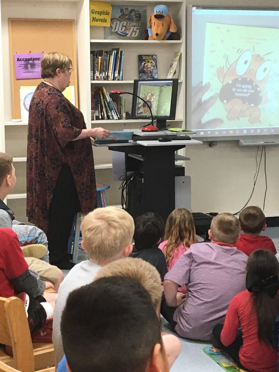 Cindybailey1's tweet photo. Mrs. Evers from Watauga PL and summer reading at Hardeman. #Bisdreads #hardemanpta https://t.co/wSQBfszdIH