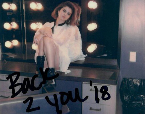 itsmycyrusx's tweet photo. youโre stuck in my head and i canโt get you out of it.. #BackToYouIsComing
#3DaysUntilBackToYou https://t.co/Qpo30UxYWl