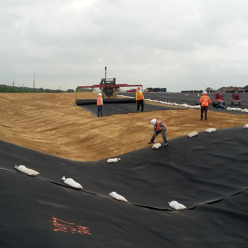 COMANCO's tweet photo. @COMANCO Makes Great Progress in North #Texas
SAFETY ★ QUALITY ★ SERVICE
#Geomembrane #LinerInstall #BlackLiner #Geocomposite
https://t.co/9VqSXaO1V2 https://t.co/DdMBRg7dmW