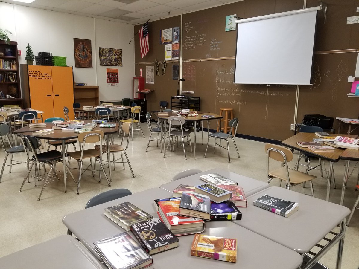 MicheleOnline's tweet image. Getting ready for a speed dating with books session! #fcpsela