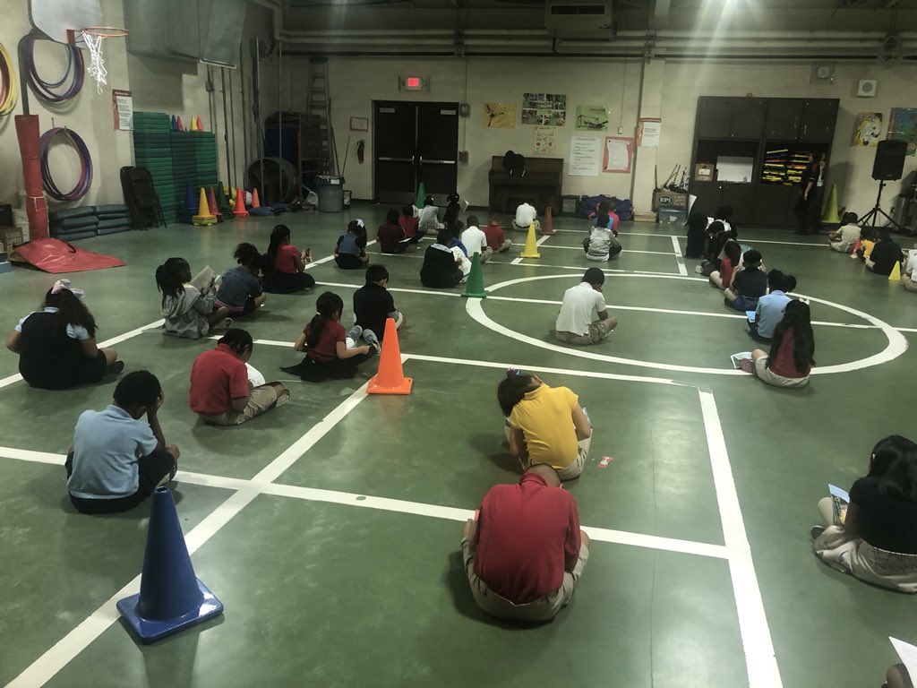TheeCoachLee's tweet photo. Summer scholastic reading program. @GrayES_library @GrayElemEagles #readingmakesadifference https://t.co/8qP7qg5Idm