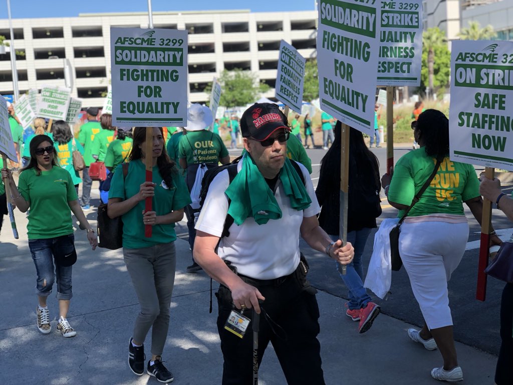 DinaKupfer's tweet photo. Hundreds have come out to @UCDavisMedCntr to strike for better wages, equal rights and changes to the benefits and pension programs. #ucwalkout @GoodDaySac @CBSSacramento https://t.co/CAtySMWjM8